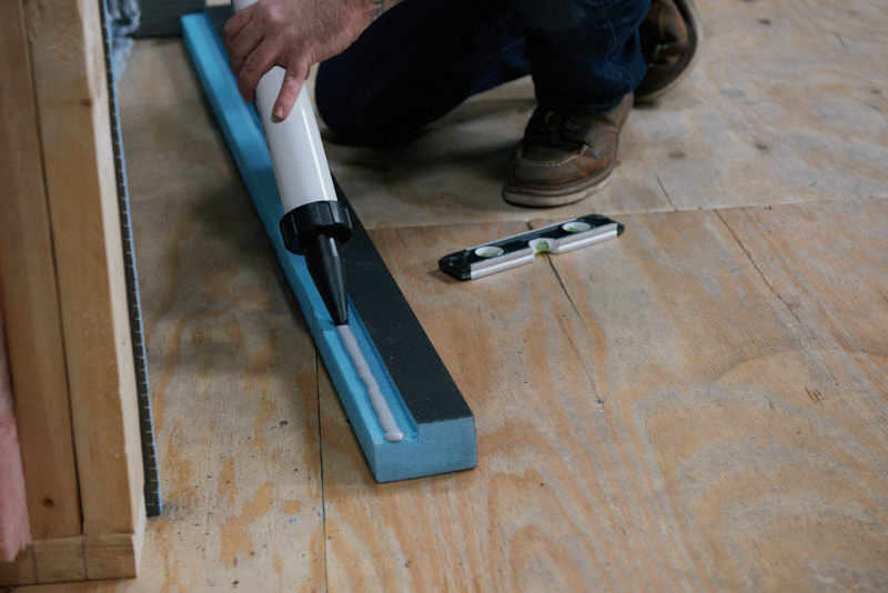 Wedi Sealant Gun - The Tile Shop